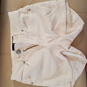 Walking on Cloud9 Highwaisted shorts